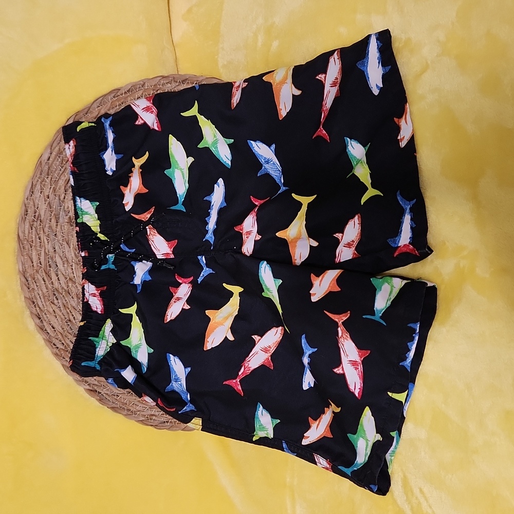 SHARK SHORTS